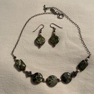 Necklace and earring set